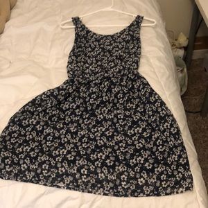 Women’s dress